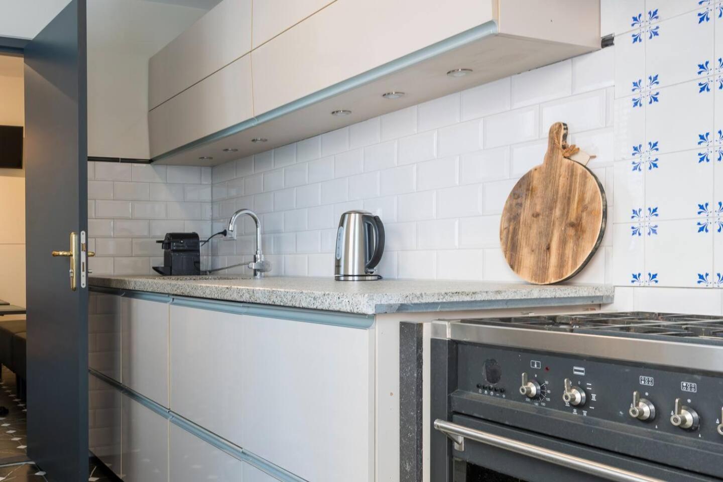 Hotspot Location, Wifi, Bed En Koffie Harmony Apartment Tilburg Bagian luar foto