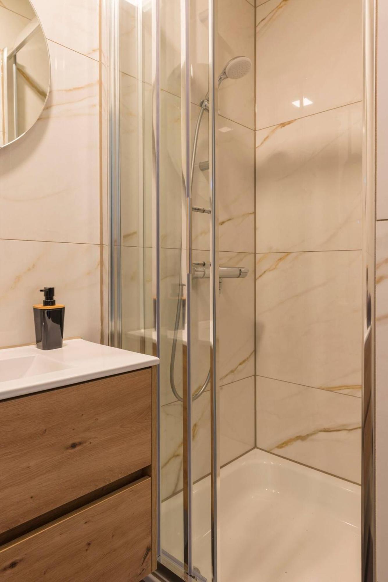Hotspot Location, Wifi, Bed En Koffie Harmony Apartment Tilburg Bagian luar foto